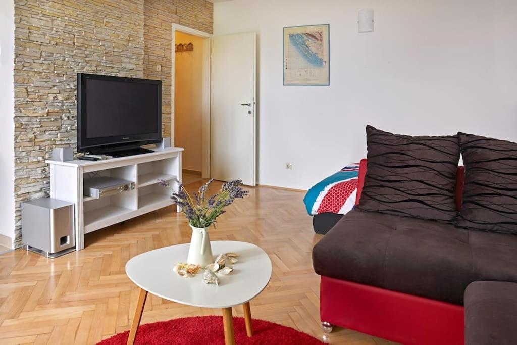 Studio Apartment One Sun Lovran Exterior foto